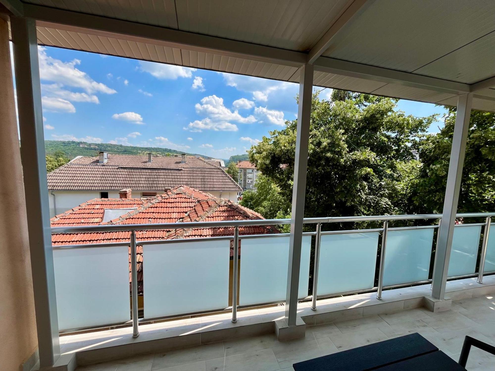 Parkview Luxury In City Center 8 Veliko Tarnovo Kültér fotó